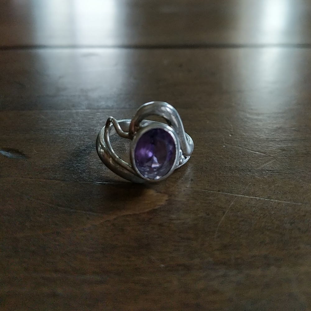 Beautiful Antique Amethyst Silver Ring